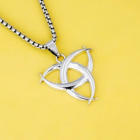 Collana con Ciondolo in Lega e Catena in Acciaio Inossidabile da Uomo Vintage Gothic Punk Totem Animale Vichingo Nodo Celtico Gioielli Regalo