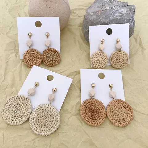 Vintage Böhmische Rattan Gewebte Hängeohrringe Mit Holzperle Und Goldkugelstecker Für Damen Urlaub Strand Schmuck