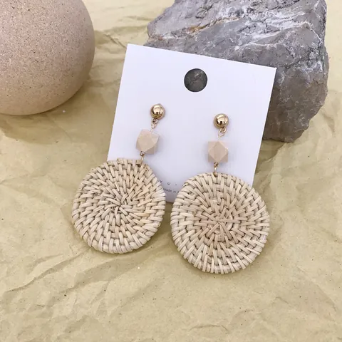 Vintage Böhmische Rattan Gewebte Hängeohrringe Mit Holzperle Und Goldkugelstecker Für Damen Urlaub Strand Schmuck