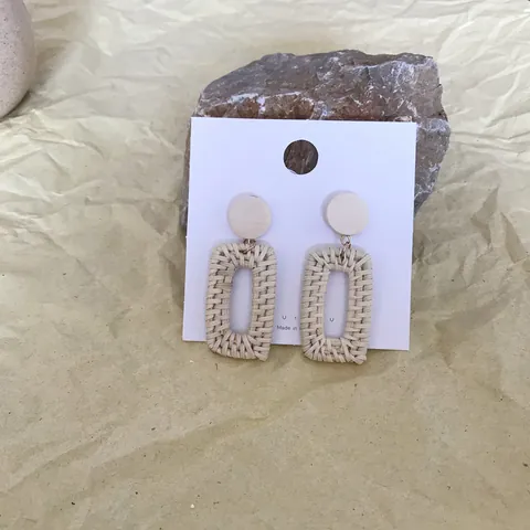 Bohemian Handmade Rattan Woven Drop Earrings For Women Geometric Straw Wood Bead Vacation Holiday Statement Jewelry Accessory