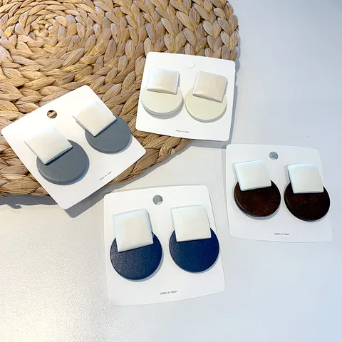 Vintage Wooden Geometric Stud Earrings For Women Korean Minimalist Square Round Wood Earrings Matte Texture Daily Jewelry