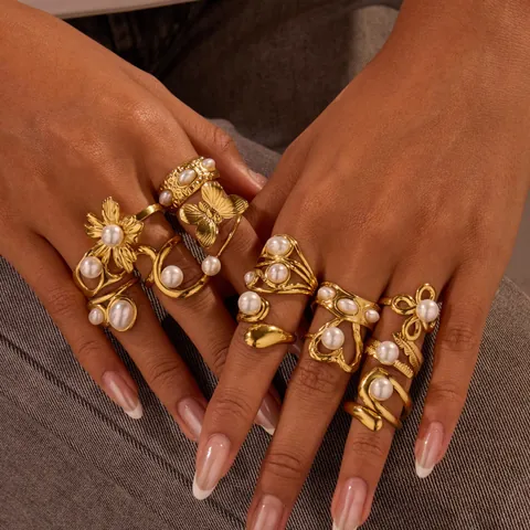 Anillo Abierto Ajustable de Acero Inoxidable Chapado en Oro de 18K con Perla Artificial para Mujer Elegante Diseño de Mariposa Flor Ondulado Joyería