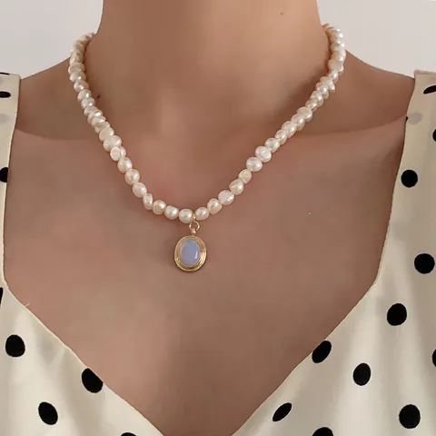 French Retro Freshwater Pearl Necklace With Oval Moonstone Pendant Gold Plated Alloy Choker For Women Elegant Jewelry Gift