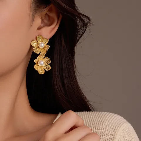 Vintage 18K Gold Plated Stainless Steel Flower Petal Earrings For Women High Quality Artificial Pearl Drop Stud Earrings