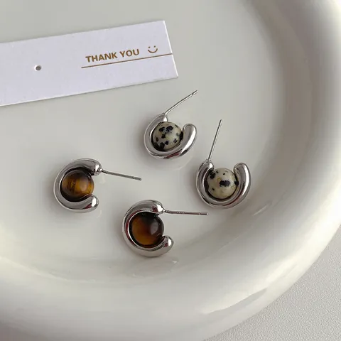 Minimalistische Natürliche Tigerauge Dalmatiner-Stein C-förmige Ohrringe Mit 925 Sterlingsilber Ohrstecker-Stift Kupfer Kleine Ohrstecker Damen Schmuck