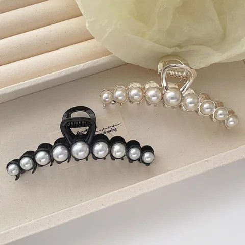 Elegant Faux Pearl Hair Claw Clip Large Alloy Metal Hair Accessory For Women Back Of Head Hair Bun Clip French Vintage Style