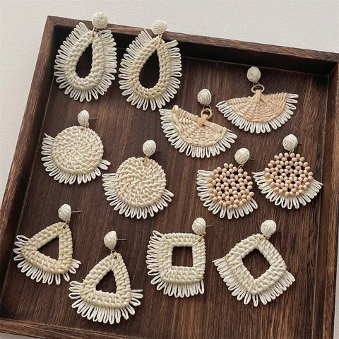 Böhmische Handgefertigte Raffia Geflecht Ohrringe Für Damen Übertriebene Geometrische Holzperlen Tropfenohrringe Strandurlaub Schmuck