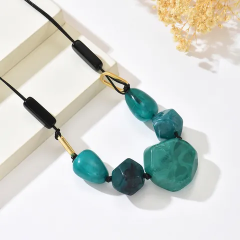 Bohemian Retro Resin Pendant Necklace Irregular Geometric Chunky Beads Woven Rope Alloy Link Ethnic Jewelry For Women