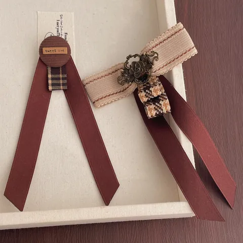Vintage British Academy Style Ribbon Bow Brooch Pin For Women Houndstooth Fabric Alloy Flower Button Decorative Accessories