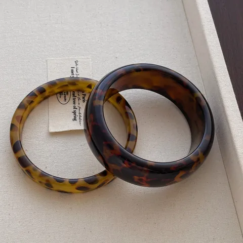 Vintage Leopardenmuster Harz Armreif Armband Für Damen Französischer Minimalismus Schildpatt Breit Schmal Mode Schmuck Geschenk