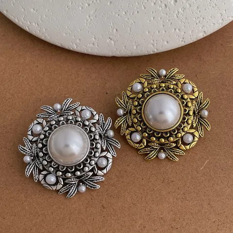 Broche Redondo Retro Francés con Perla Artificial para Mujer Vintage Oro Plata Aleación Patrón Hoja Broche Decorativo para Abrigo