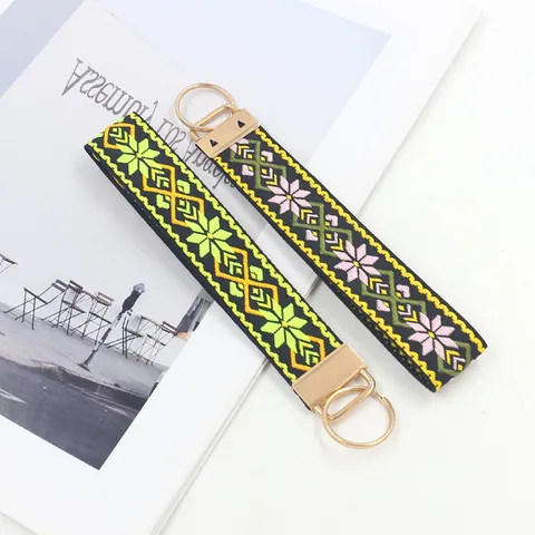 Llavero de Pulsera Bordado Étnico Jacquard Geométrico Cinta Poliéster Retro Patrón Floral Boho Correa de Llave Mujer