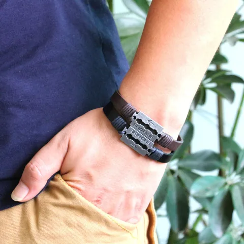 Pulsera de Cuero Genuino Vintage Punk Colgante de Cuchilla de Afeitar de Aleación Retro Tejida a Mano Pulsera de Cuero Para Hombre Mujer