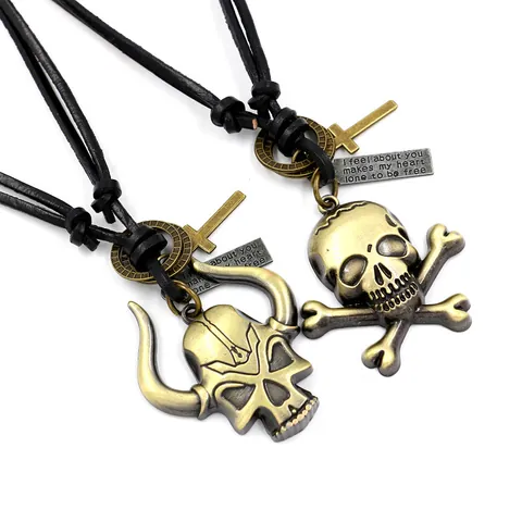 Collana in Pelle Con Ciondolo a Forma di Teschio e Testa di Toro in Lega Vintage per Uomo Punk Gothic Lungo Regolabile