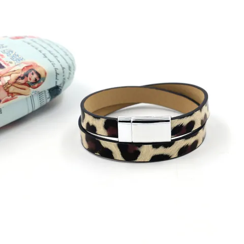 Women's Leopard Print PU Leather Double Wrap Bracelet With Alloy Magnetic Clasp Trendy Animal Print Fashion Jewelry Gift