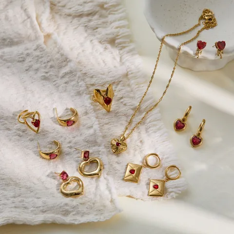 Cadeau Romantique de la Saint-Valentin en Acier Inoxydable Strass Rouge Cœur Boucles d'Oreilles Collier Bague pour Femmes