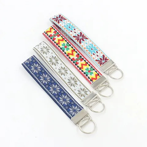Porte-clés en Ruban Tissé Jacquard Géométrique Bohème Style Ethnique Motif Flocon de Neige Floral Anneau de Clé Poignet Pendentif Sac Cadeau