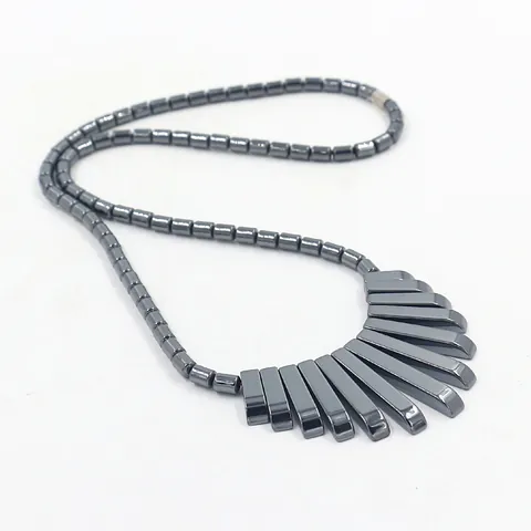 Minimalistische Hematiet Kralen Halsketting Voor Heren Vrouwen Geometrisch Hart Dolfijn Kruis Schildpad Hanger Metaalglans Unisex Mode Sieraden