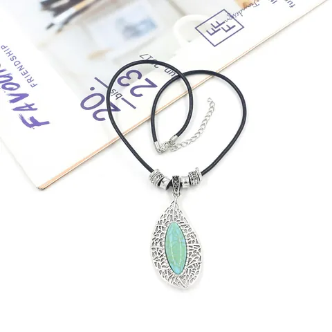 Vintage Alloy Filigree Leaf Butterfly Flower Pendant Necklace With Leather Cord Bohemian Turquoise Ethnic Jewelry For Women