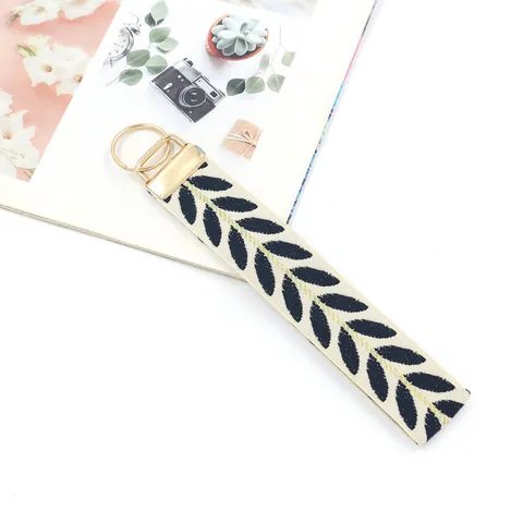 Etnische Stijl Blad Borduurwerk Polyester Sleutelhanger Polsband Voor Dames Boheemse Stoffen Band Sleutelring Tas Hanger Accessoire