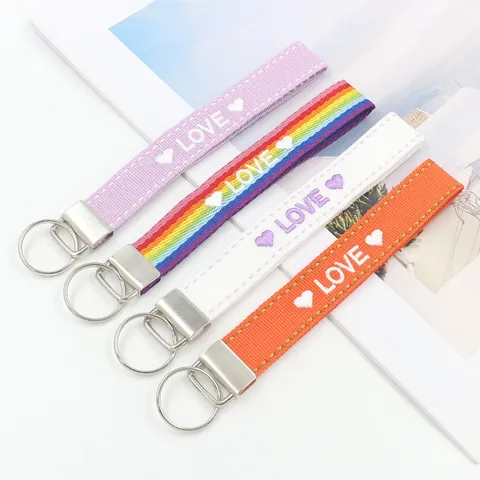 Llavero de Cinta de Poliéster Bordado Letras Corazón Correa de Muñeca Estilo Étnico Bohemio Anillo para Accesorio de Bolso