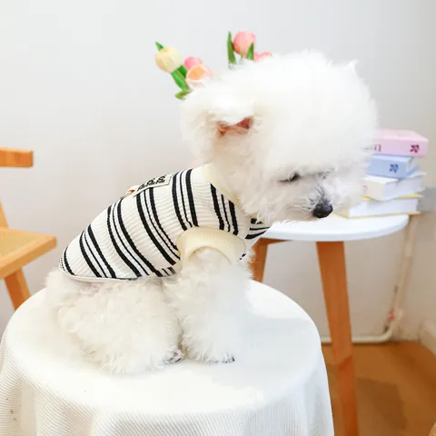 Gilet Rayé pour Animaux en Polyester T-Shirt Décontracté Sans Manches Avec Boucle de Traction en Anneau en D pour Petits Moyens Chiens Chats
