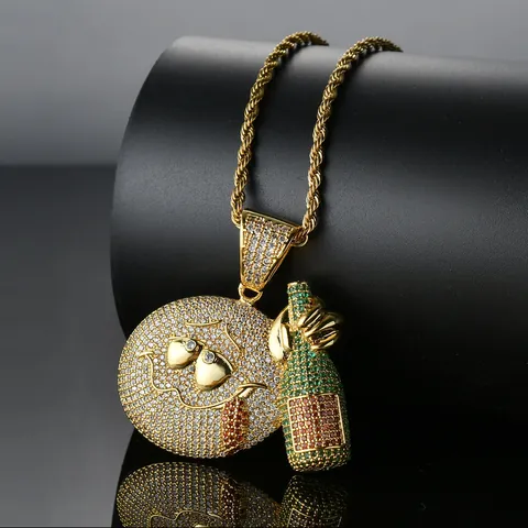 Collana con Ciondolo Emoji Ubriaco Iced Out Zirconia Hip Hop per Uomo Donna Rame Placcato Oro Occhiali da Sole Smiley con Bottiglia di Vino Gioielli Streetwear