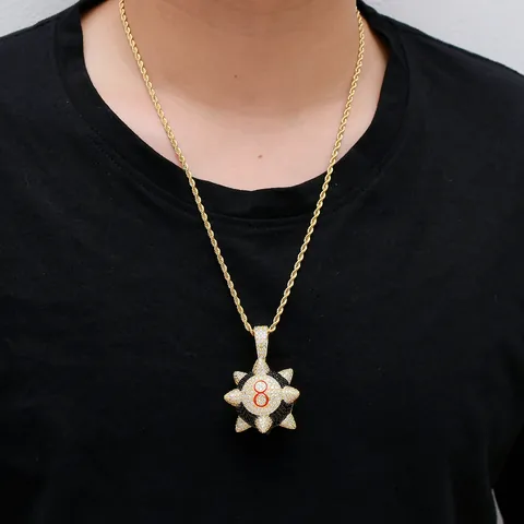 Collier Pendentif Boule à Pointes Hip Hop Chaîne de Corde en Acier Inoxydable Cuivre Plaqué Or Zircone Chiffre 8 Noir