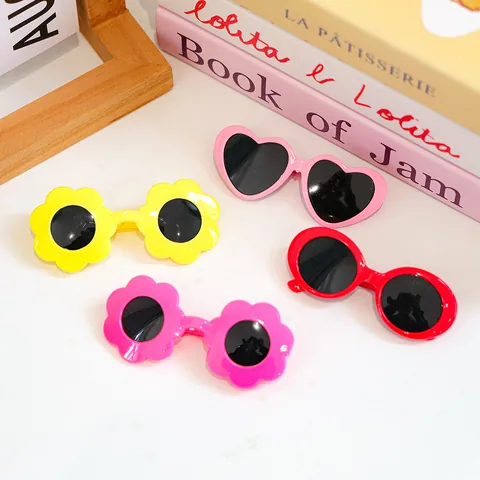 Gafas de Sol de Moda para Mascotas Perros Pequeños Gatos Cachorro Corazón Girasol Forma Ovalada Plástico Gafas Leopardo Rosa Blanco Exterior Foto Accesorios Accesorio