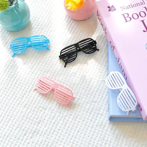 Gafas de Sol Lindas para Perros Pequeños Gatos Moda Cuadrada Gafas de Persiana para Boda Fiesta Accesorios de Fotos Rosa Azul Negro Blanco Accesorios