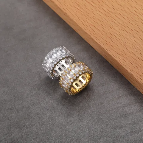 Bague Hip Hop en Cuivre Carrée Incrustée de Zircone AAA Iced Out Éternité Bijoux Plaqués Or Argent pour Homme Femme Fête