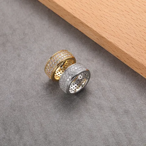 Anello in Rame Largo Hip Hop per Uomo con Intarsio di Zirconia Completa Oro Argento Galvanizzato Anello Circolare Gioielli Hiphop Regalo