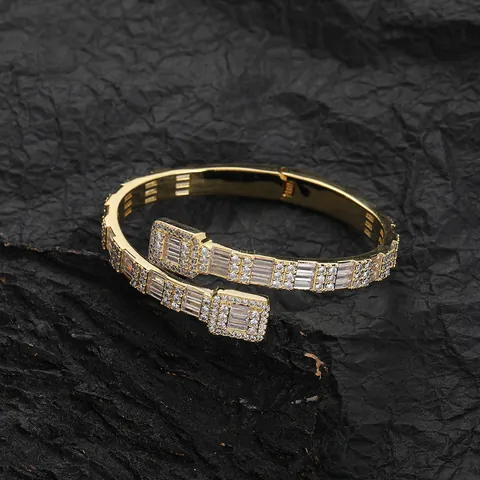 Hip Hop Iced Out Armreif Kupfer Zirkon Eingelegt Luxus Bypass Offen Armband Schmuck Für Damen Herren Gold Silber Roségold