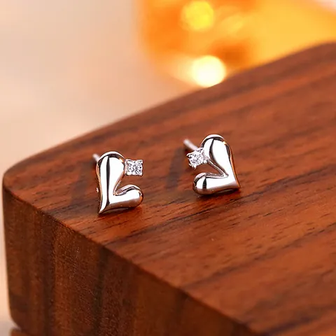 925 Sterling Silver Irregular Heart Stud Earrings With Zirconia Sparkling Small Heart Studs Hypoallergenic Silver Post Minimalist Korean Style Women Jewelry