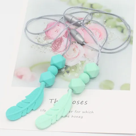 Feather Silicone Teether Necklace For Babies BPA Free Food Grade Silicone Teething Relief Sensory Pendant Necklace For Infants