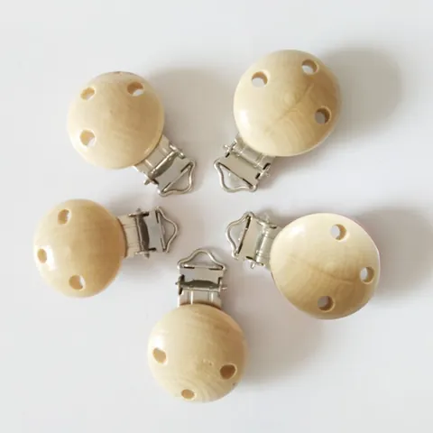 Natural Wood Pacifier Clip With Three-Hole Design DIY Teether Chain Connector Alloy Metal Clip For Baby Infants Accessories