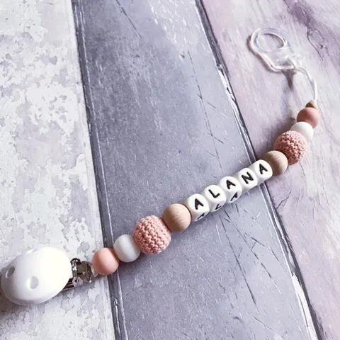 Personalisierte Baby Schnullerkette Silikon Buchenholz Beißkette Halter Anti-Verlust Schnullerband Buchstabenperlen Säugling Spielzeug Zubehör