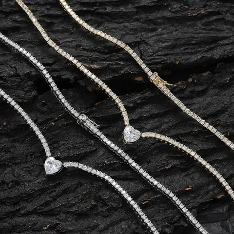 Collier Chaîne Tennis avec Pendentif Coeur Hip Hop Cuivre Micro Incrusté Zircone Plaqué Or Argent Bijoux pour Hommes Femmes Fête Cadeau