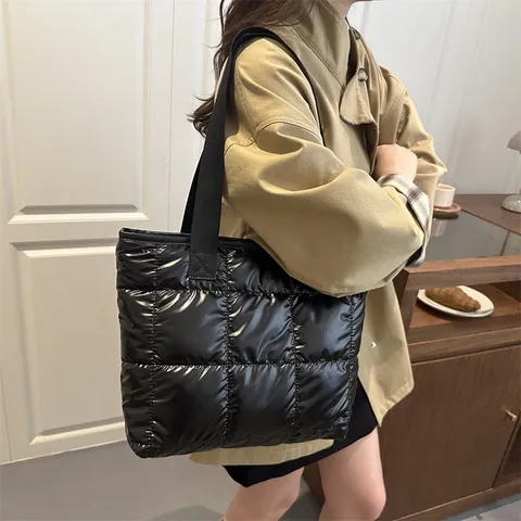 Bolso Tote Acolchado Metálico para Mujer de Gran Capacidad Bolso de Hombro Ligero Con Bolsa Interior Pequeña a Juego
