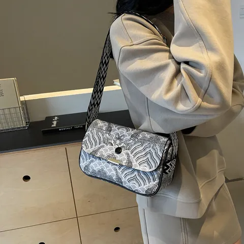 Borsa a Tracolla da Donna in Nuovo Stile Cinese con Ricamo a Onde Vintage Tessuto Jacquard Grande Capacità Tracolla Larga Borsa Etnica alla Moda