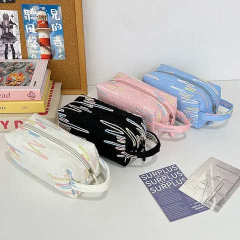 Nylon Quilted Cosmetic Bag Rainbow Zigzag Embroidery Handbag Travel Makeup Organizer Zipper Pouch With Hand Strap Women Fashion Accessory