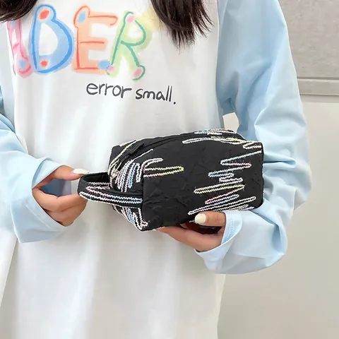 Nylon Quilted Cosmetic Bag Rainbow Zigzag Embroidery Handbag Travel Makeup Organizer Zipper Pouch With Hand Strap Women Fashion Accessory