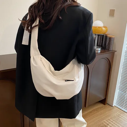 Women's Minimalist Solid Color Composite Fabric Crossbody Bag Large Capacity Crescent Dumpling Shoulder Bag With Adjustable Strap