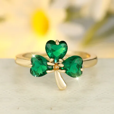 Lucky Three Leaf Clover Ring For Women Gold Plated Copper Heart Shaped Emerald Green Zirconia Finger Decoration Jewelry