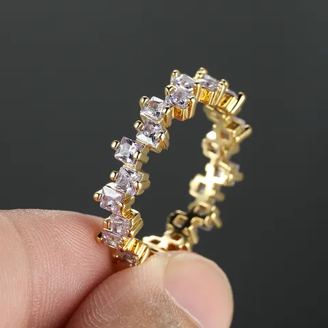 Gold Plated Copper Princess Cut Zirconia Eternity Ring For Women Square Blue Color Changing Wedding Band Finger Jewelry