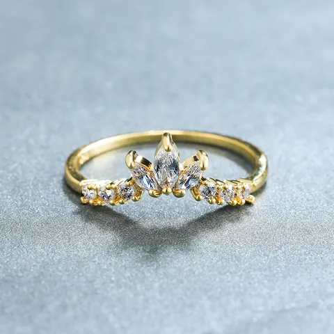Luxe 925 Sterling Zilver Vergulde Kroon V-Vorm Ring Voor Vrouwen Minimalistisch Zirconia Ingelegde Trouwring Sieraden