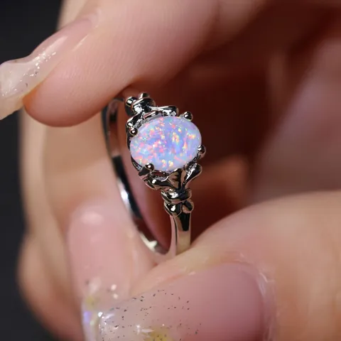 Minimalist Copper Four Claw Oval Opal Ring Vintage Carving Electroplated White Purple Opal Finger Ring For Women Jewelry