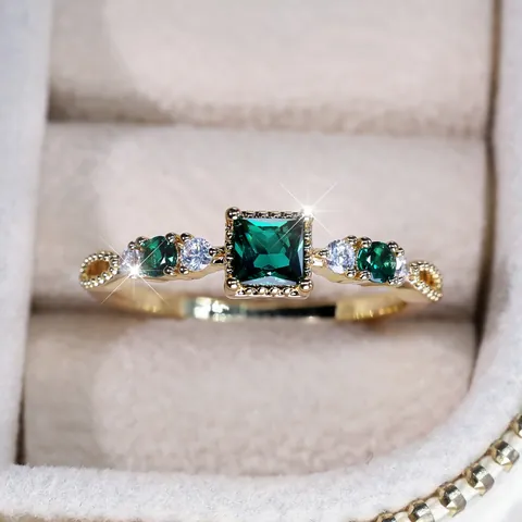 Vintage Emerald Square Zirconia Ring Gold Plated Copper Milgrain Band Green Gemstone Fashion Finger Jewelry For Women Gift