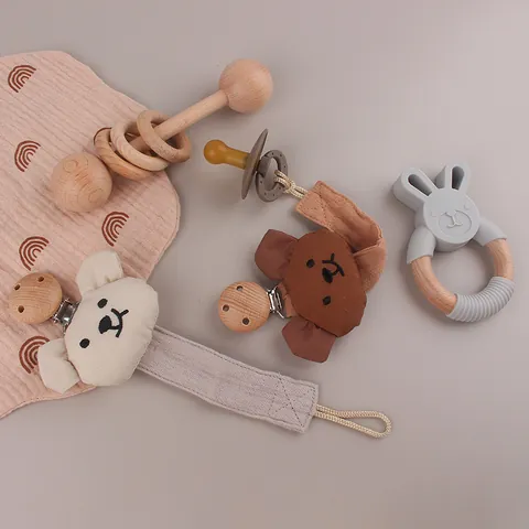 Plush Bear Baby Pacifier Clip Newborn Cotton Fabric Beech Wood Holder Soothing Nipple Anti-drop Chain Strap For Infants