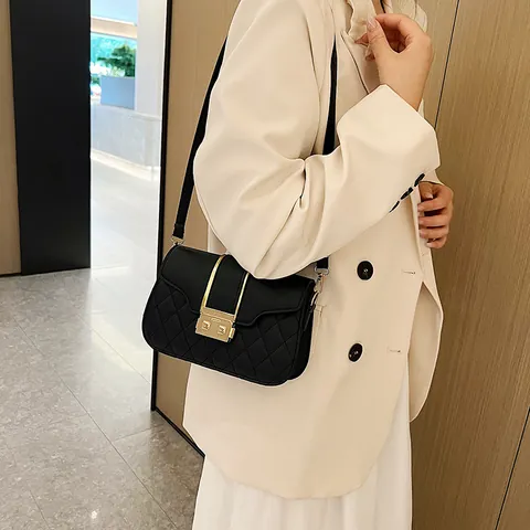 Borsa a Tracolla in Pelle Trapuntata da Donna Motivo Rombico Piccola Borsa Quadrata Con Chiusura in Metallo Dorato Borsa da Pendolare